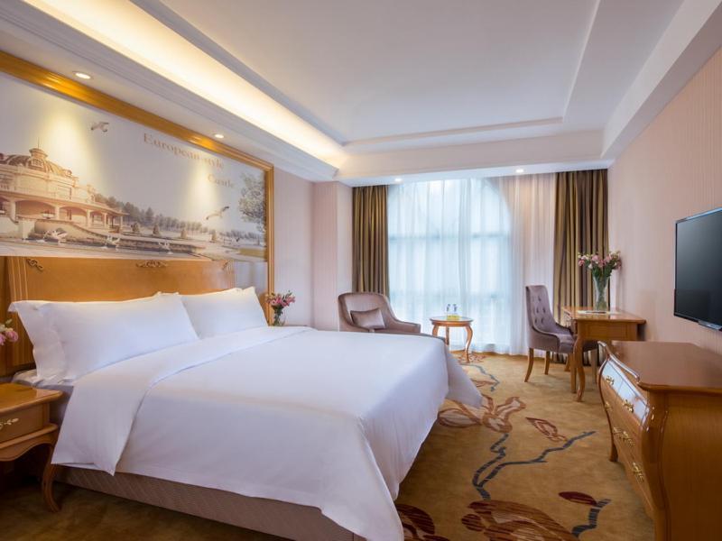 Vienna Classic Hotel Shenzhen Bantian Wuhe Avenue Exterior foto