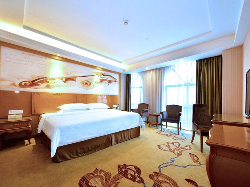 Vienna Classic Hotel Shenzhen Bantian Wuhe Avenue Exterior foto